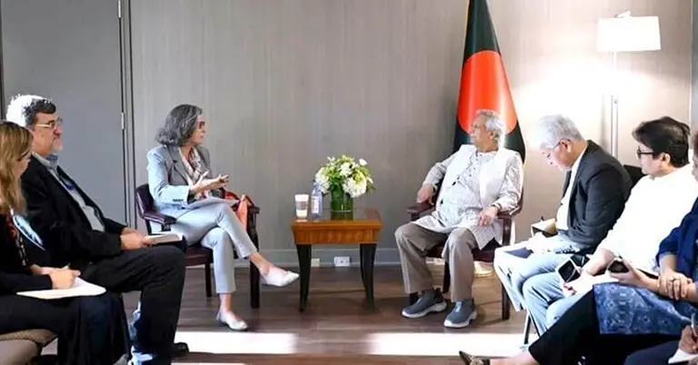 ইউএন-হ্যাবিট্যাটের নির্বাহী পরিচালক আনাক্লাউডিয়া রসবাচের সঙ্গে বৈঠক